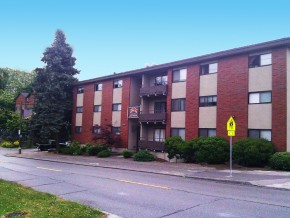 eagle-court-exterior2 eagle-court-exterior2